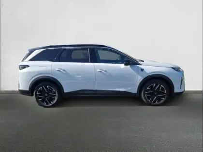 Photo 23 Peugeot 5008  Hybrid 145 e-DCS6