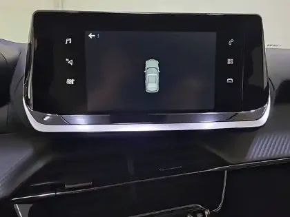 Photo 47 Peugeot 2008  BlueHDi 130 S&S EAT8