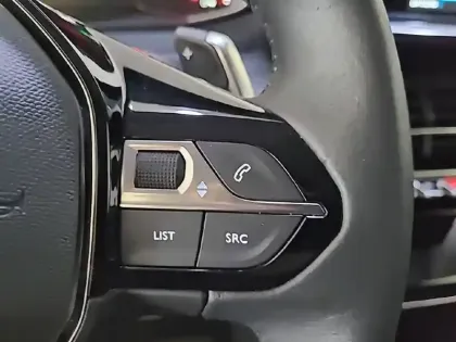 Photo 55 Peugeot 2008  BlueHDi 130 S&S EAT8