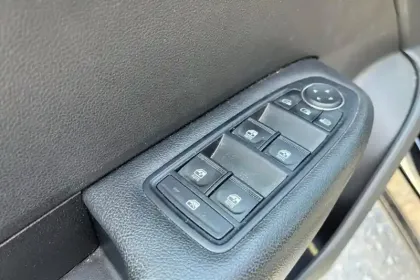 Photo 43 Renault Arkana mild hybrid 140 EDC FAP - 22 Evolution