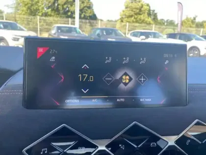 Photo 12 DS DS 3  Crossback PureTech 130ch Performance Line + Automatique 109g