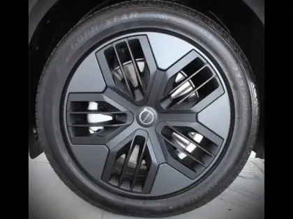 Photo 20 Volvo Ex30  Cross Country Twin Performance 428ch Ultra