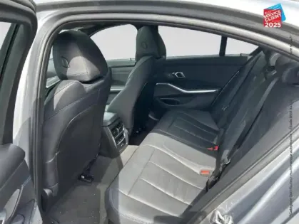 Photo 10 BMW Serie 3 Série 3 320dA xDrive 190ch M Sport