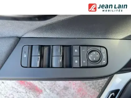 Photo 18 Toyota C-HR C HR PHEV 