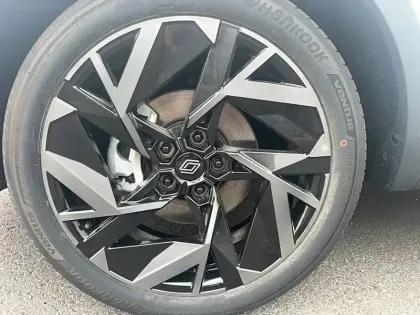 Photo 8 Renault Arkana  E-Tech full hybrid 145 GSR2