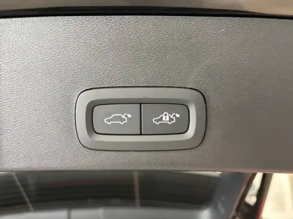 Photo 19 Volvo Xc40  B3 163 ch DCT7