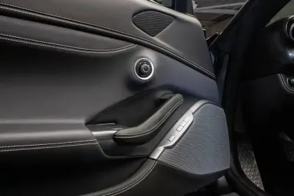 Photo 38 Ferrari Portofino  4.0 V8 600 ch