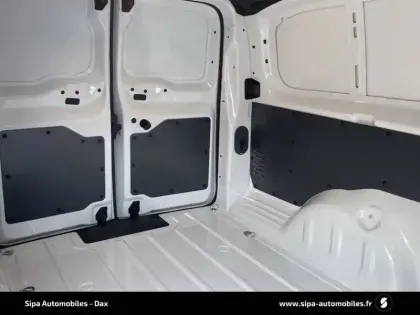 Photo 96 Fiat Scudo E- FOURGON 136 75 KWH XL