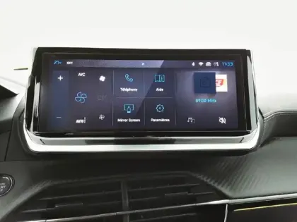 Photo 19 Peugeot 208  Hybrid 136 e-DCS6