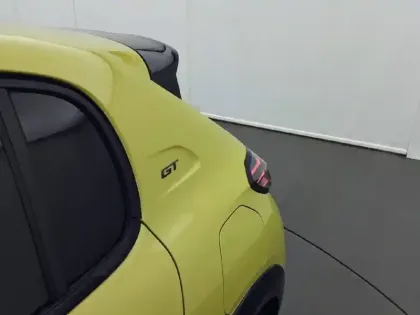 Photo 23 Peugeot 208  Hybrid 136 e-DCS6