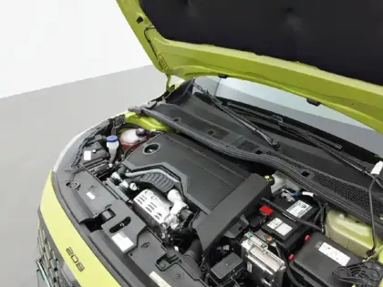 Photo 14 Peugeot 208  Hybrid 136 e-DCS6