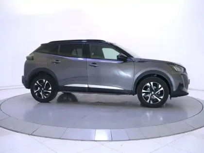 Photo 3 Peugeot 2008  PureTech 130 S&S BVM6