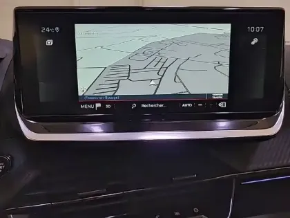 Photo 18 Peugeot 2008  PureTech 130 S&S BVM6