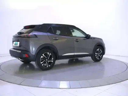 Photo 4 Peugeot 2008  PureTech 130 S&S BVM6