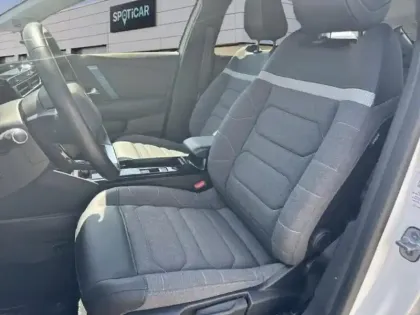 Photo 8 Citroën C4  Moteur électrique 136ch (100 kW) Shine Automatique