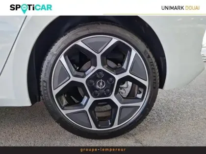 Photo 12 Opel Astra  1.2 Turbo Hybrid 136ch GS e-DCT 6 sous condition de reprise