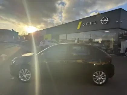 Photo 7 Opel Corsa  1.2 Turbo Hybrid 110ch Edition e-DCT6