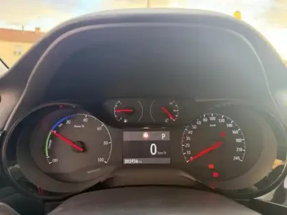 Photo 13 Opel Corsa  1.2 Turbo Hybrid 110ch Edition e-DCT6