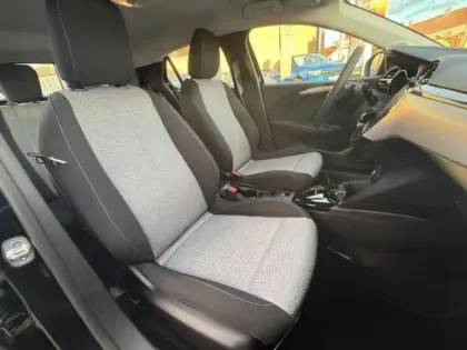 Photo 10 Opel Corsa  1.2 Turbo Hybrid 110ch Edition e-DCT6