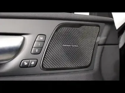 Photo 23 Volvo Xc60  T6 Hybride Rechargeable 253 + 145ch ULTRA STYLE DARK Geartronic 8 AWD