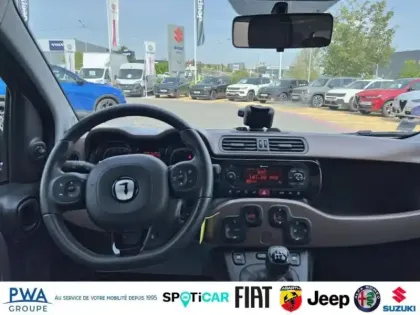 Photo 7 Fiat Panda  0.9 8v TwinAir 85ch S&S Trussardi Euro6D