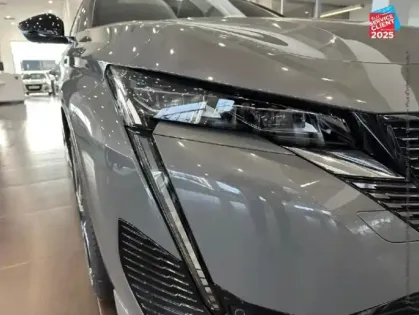 Photo 27 Peugeot 308  SW 1.2 Hybrid 145ch GT e-DCS6