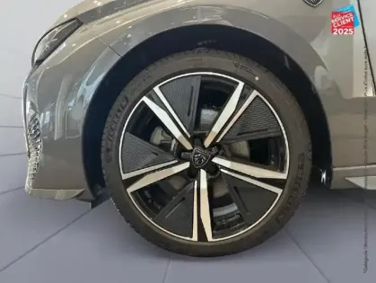 Photo 39 Peugeot 308  SW 1.2 Hybrid 145ch GT e-DCS6