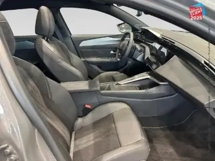 Photo 19 Peugeot 308  SW 1.2 Hybrid 145ch GT e-DCS6