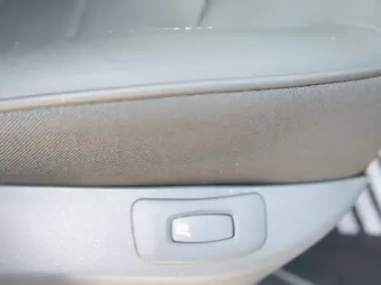 Photo 9 Renault Captur  1.3 TCe 150ch FAP Initiale Paris