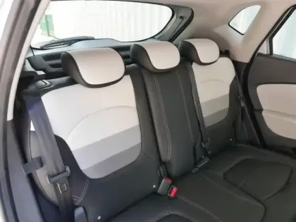 Photo 10 Renault Captur  1.3 TCe 150ch FAP Initiale Paris