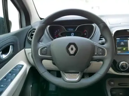 Photo 13 Renault Captur  1.3 TCe 150ch FAP Initiale Paris