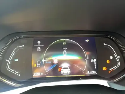 Photo 16 Renault Arkana  E-Tech hybride 145 - 22