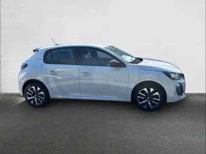 Photo 23 Peugeot 208  Hybrid 110 e-DCS6