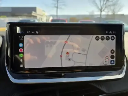 Photo 6 Peugeot 208  Hybrid 110 e-DCS6