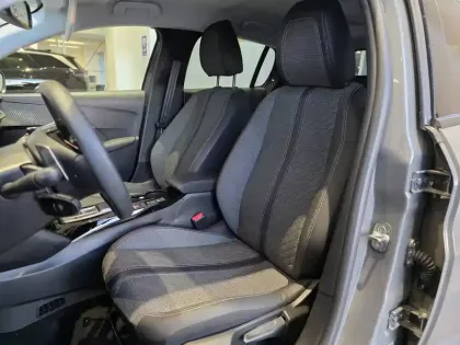 Photo 14 Peugeot 208  Hybrid 110 e-DCS6