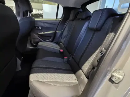 Photo 15 Peugeot 208  Hybrid 110 e-DCS6