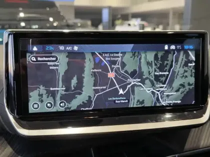 Photo 18 Peugeot 208  Hybrid 110 e-DCS6