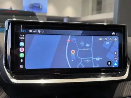 Photo 16 Peugeot 208  Hybrid 110 e-DCS6