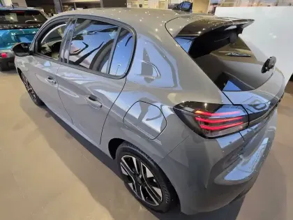 Photo 41 Peugeot 208  Hybrid 110 e-DCS6