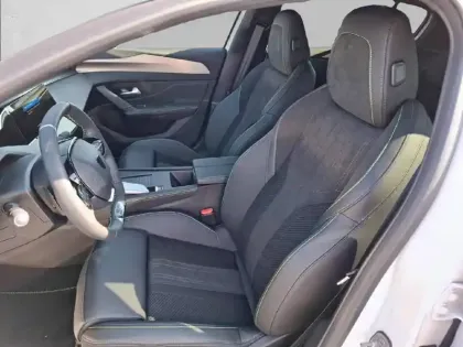 Photo 10 Peugeot 408  Electrique 58 kWh 210ch