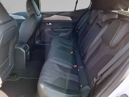 Photo 11 Peugeot 408  Electrique 58 kWh 210ch