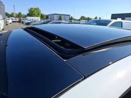 Photo 21 Peugeot 408  Electrique 58 kWh 210ch