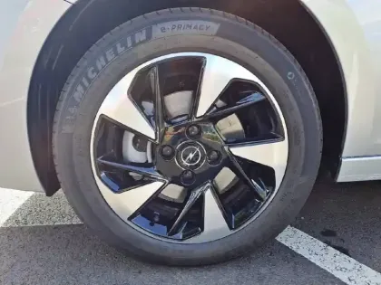 Photo 12 Opel Corsa  Electrique 136 ch & Batterie 50 kWh