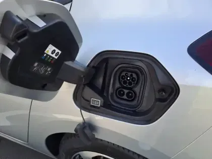 Photo 27 Opel Corsa  Electrique 136 ch & Batterie 50 kWh