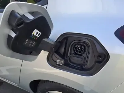 Photo 26 Opel Corsa  Electrique 136 ch & Batterie 50 kWh