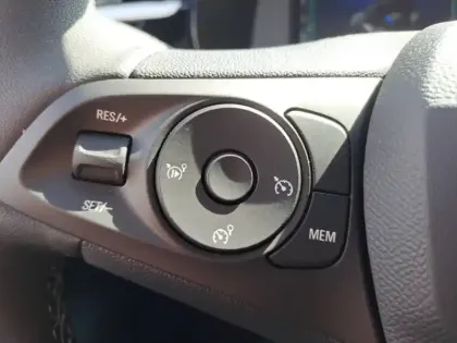 Photo 20 Opel Corsa  Electrique 136 ch & Batterie 50 kWh