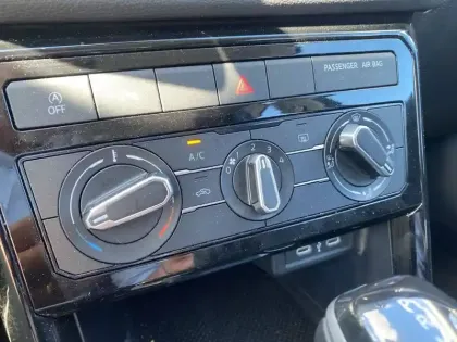 Photo 20 Volkswagen T-cross  1.0 TSI 116 Start/Stop DSG7