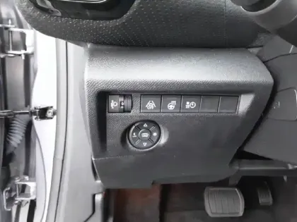 Photo 18 Citroën C4 e- 136 ch Automatique