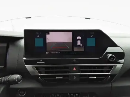 Photo 21 Citroën C4 e- 136 ch Automatique