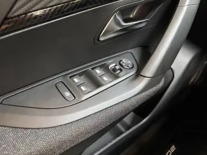 Photo 39 Peugeot 2008  100 S&S BVM6